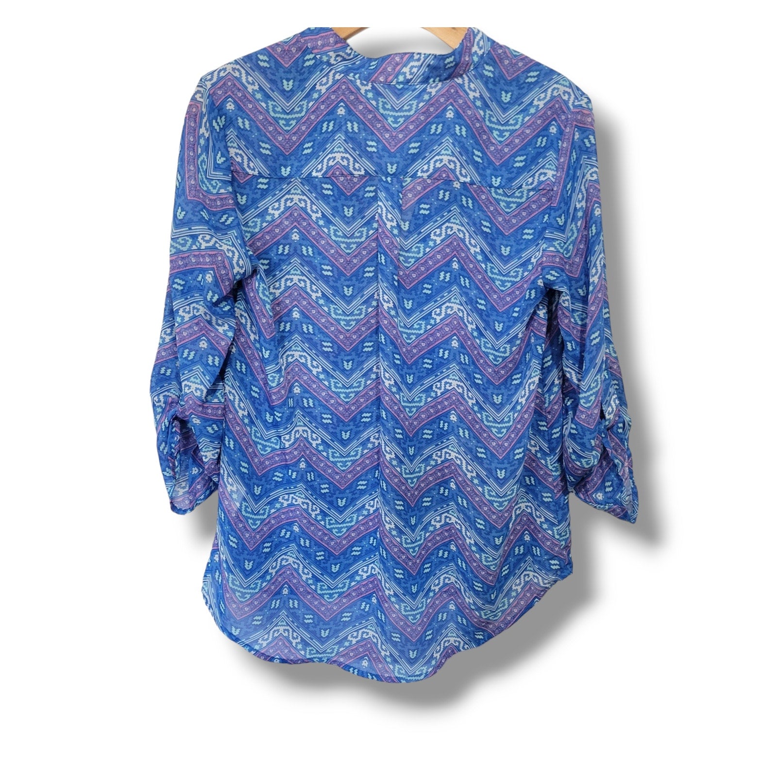 Derek Heart Women’s Medium Blue Chevron V-Neck Semi Sheer Long Sleeve Blouse