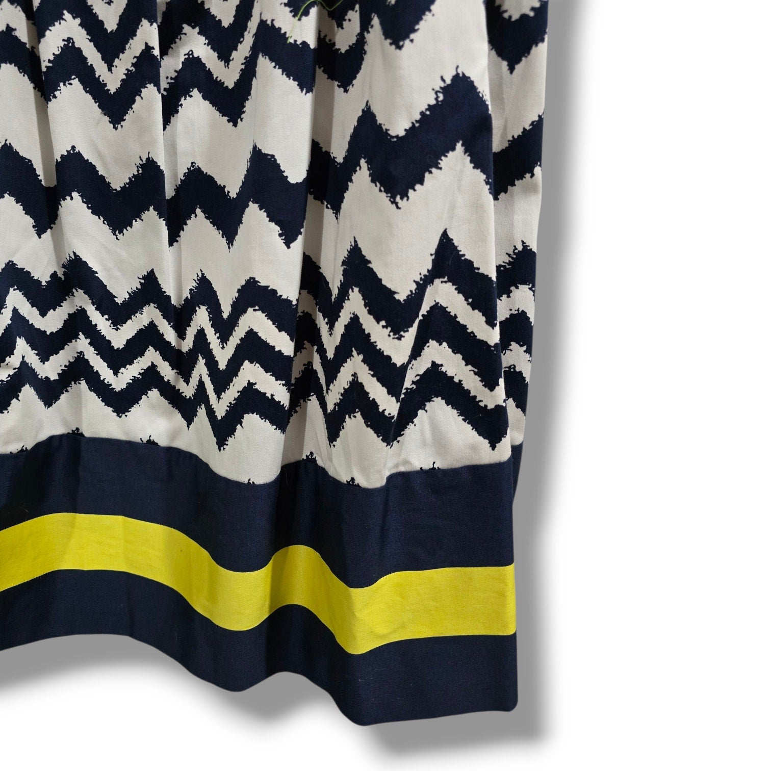 Jones Studio Navy White Chevron Fit & Flare Dress – Size 8, Lined, Zip Back, New
