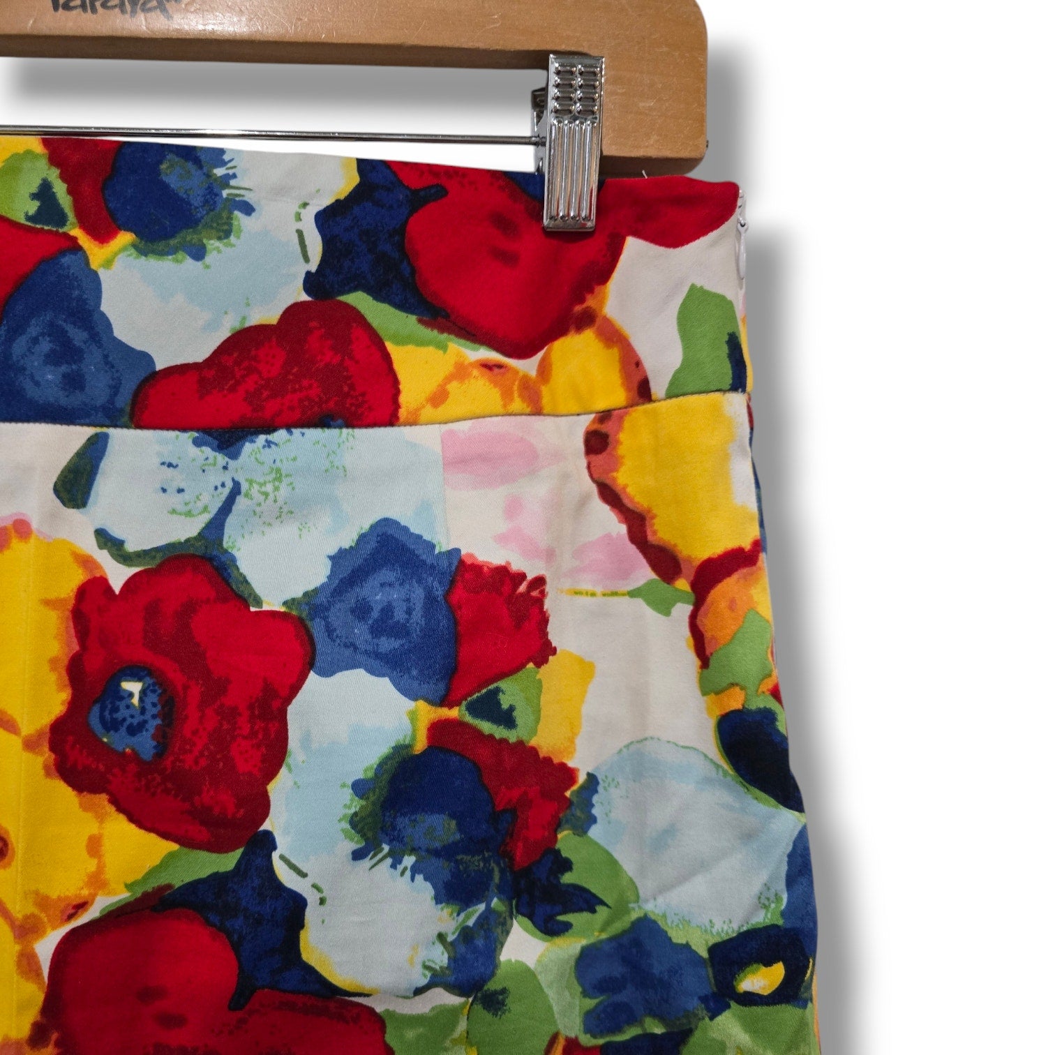 Grace Women’s Watercolor Floral Straight Zip-Up Skirt – Size 4