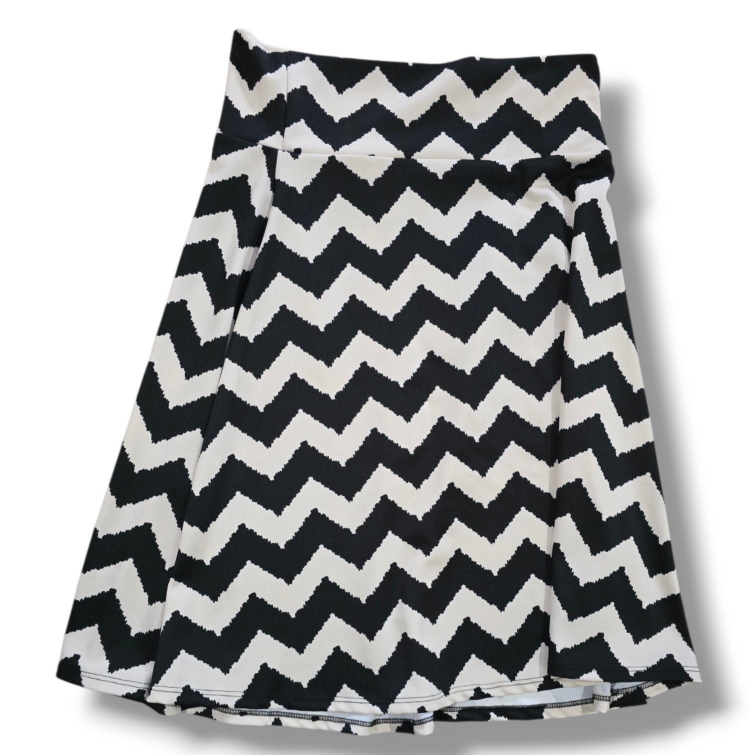 LuLaRoe Black & White Chevron Print A-Line Midi Skirt – XL