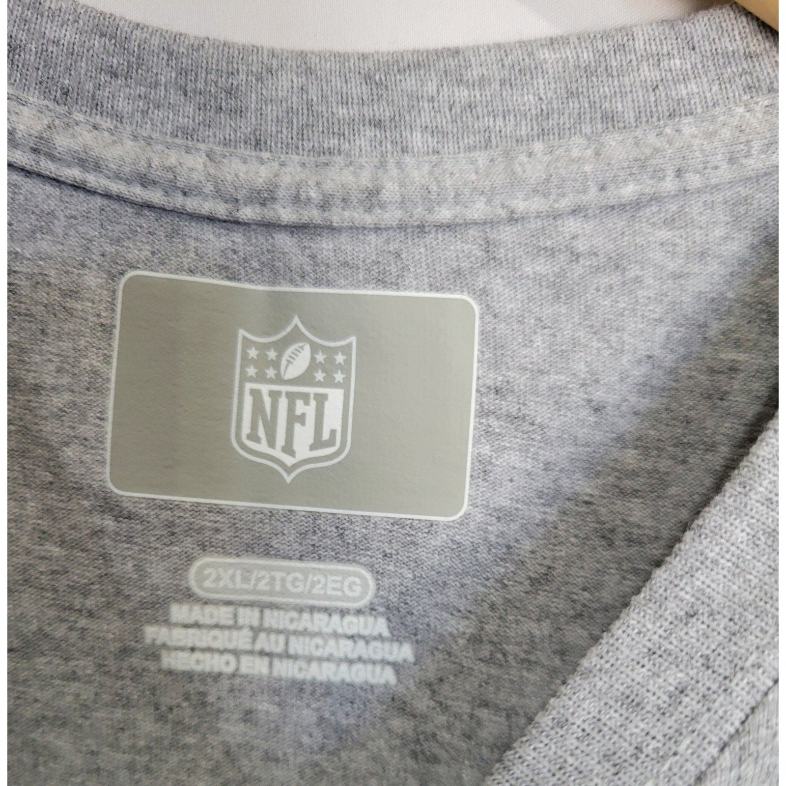 San Francisco 49ers Men’s Gray Graphic Short Sleeve T-Shirt – Size XL