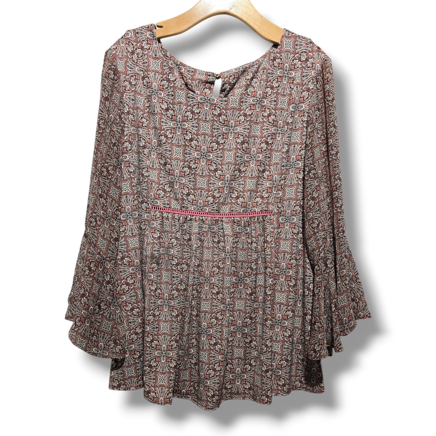 Terracotta women's Paisley Smocked-Accent Bell-Sleeve Blouse xl