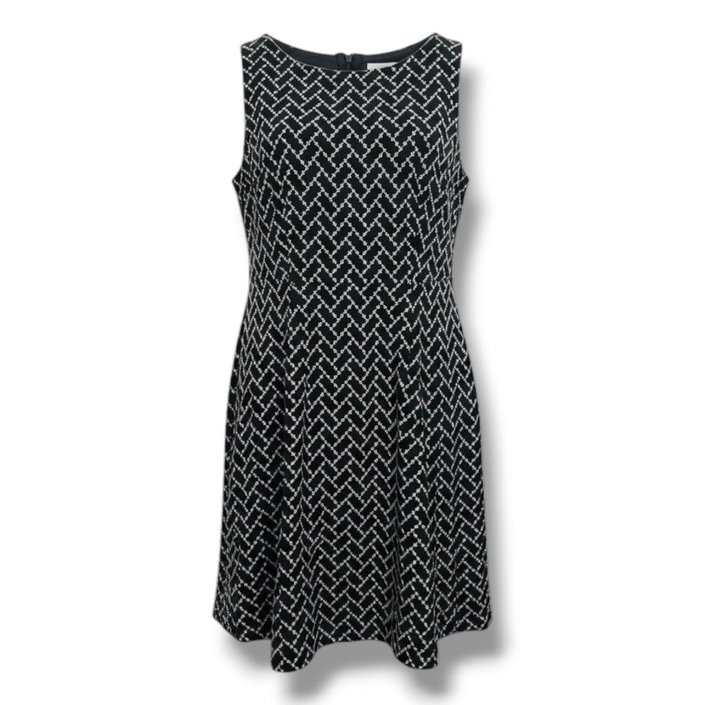 Jones New York Signature Women’s Black & White Textured Sleeveless Sheath Dress
