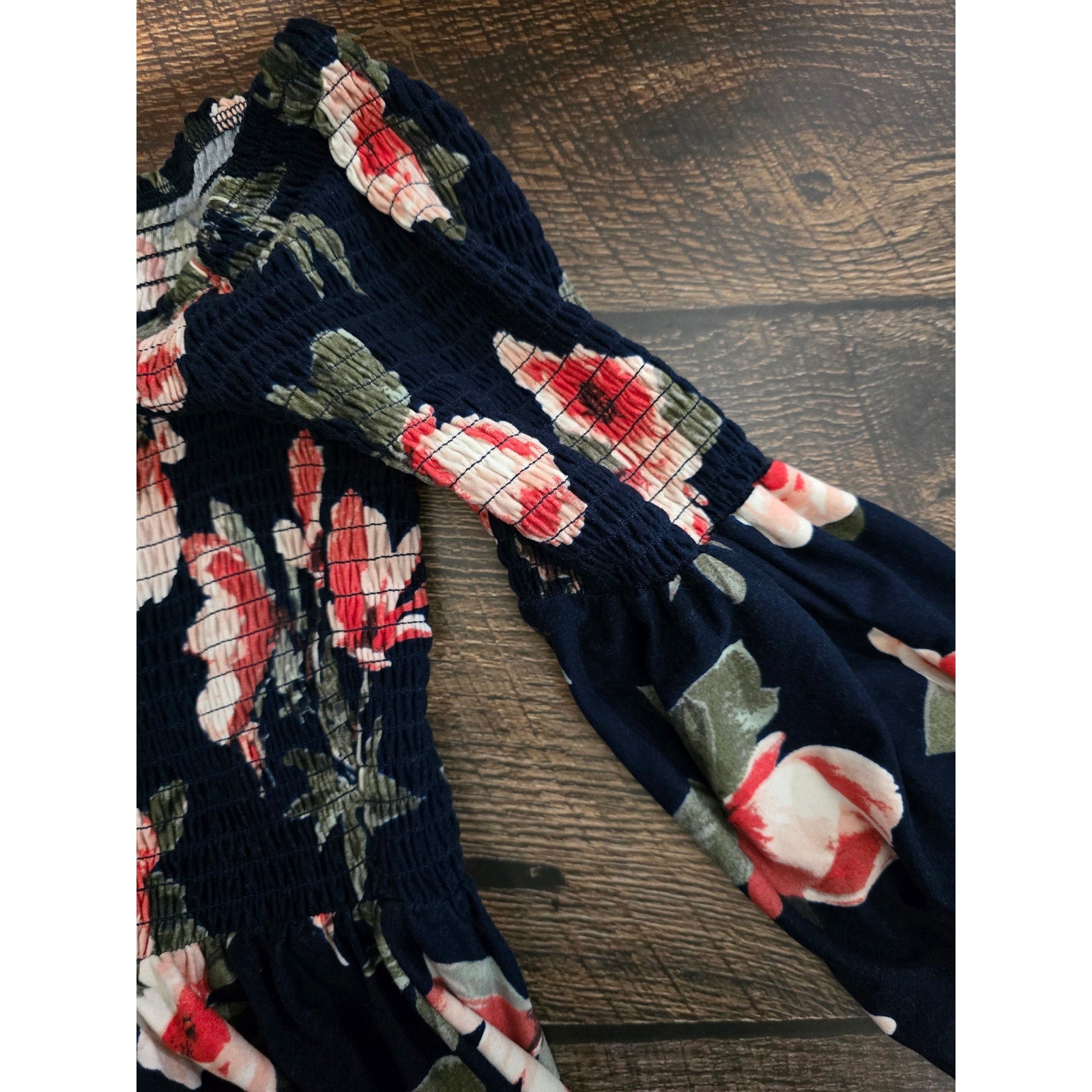 J for Just! Women's Navy Coral Floral Smocked Long Bishop Sleeve Mini Dress med