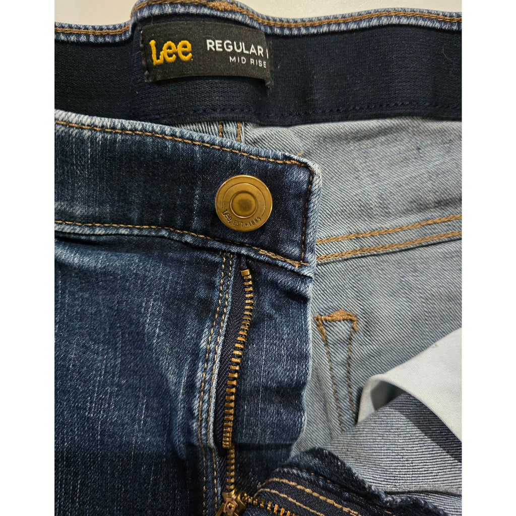 Lee Jeans women's Indigo Blue denim shorts - size  12