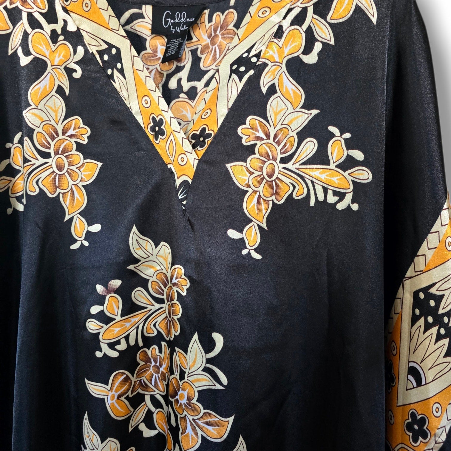 Goddess by Winlar Black & Gold Floral Satin Caftan Gown – One Size