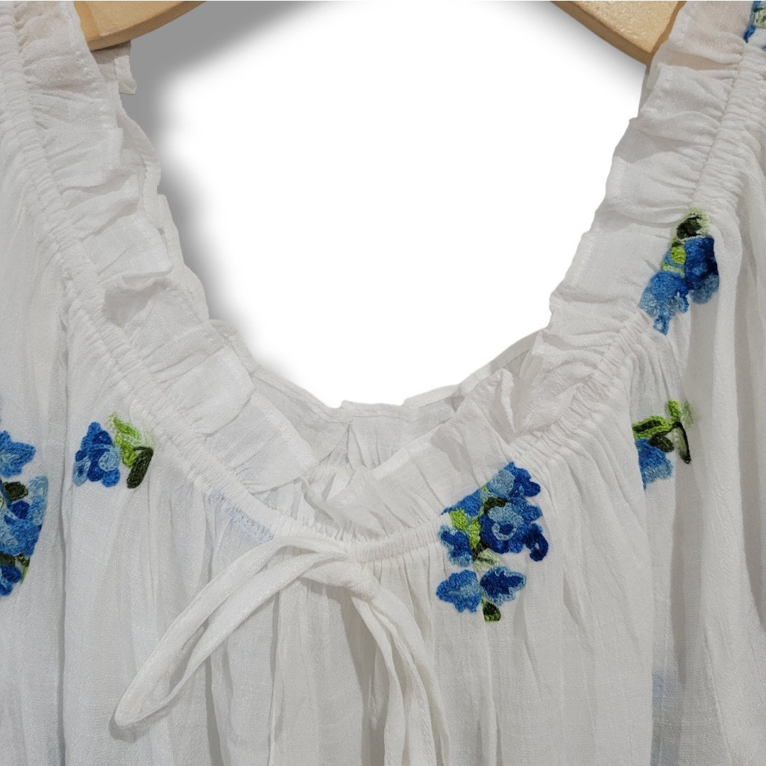 Meraki Women’s White Blue Floral Boho Peasant Blouse - Medium