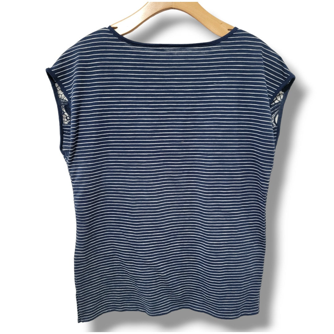 St. John’s Bay Women’s Blue Striped Lace Detail Sleeveless Top Sz Medium