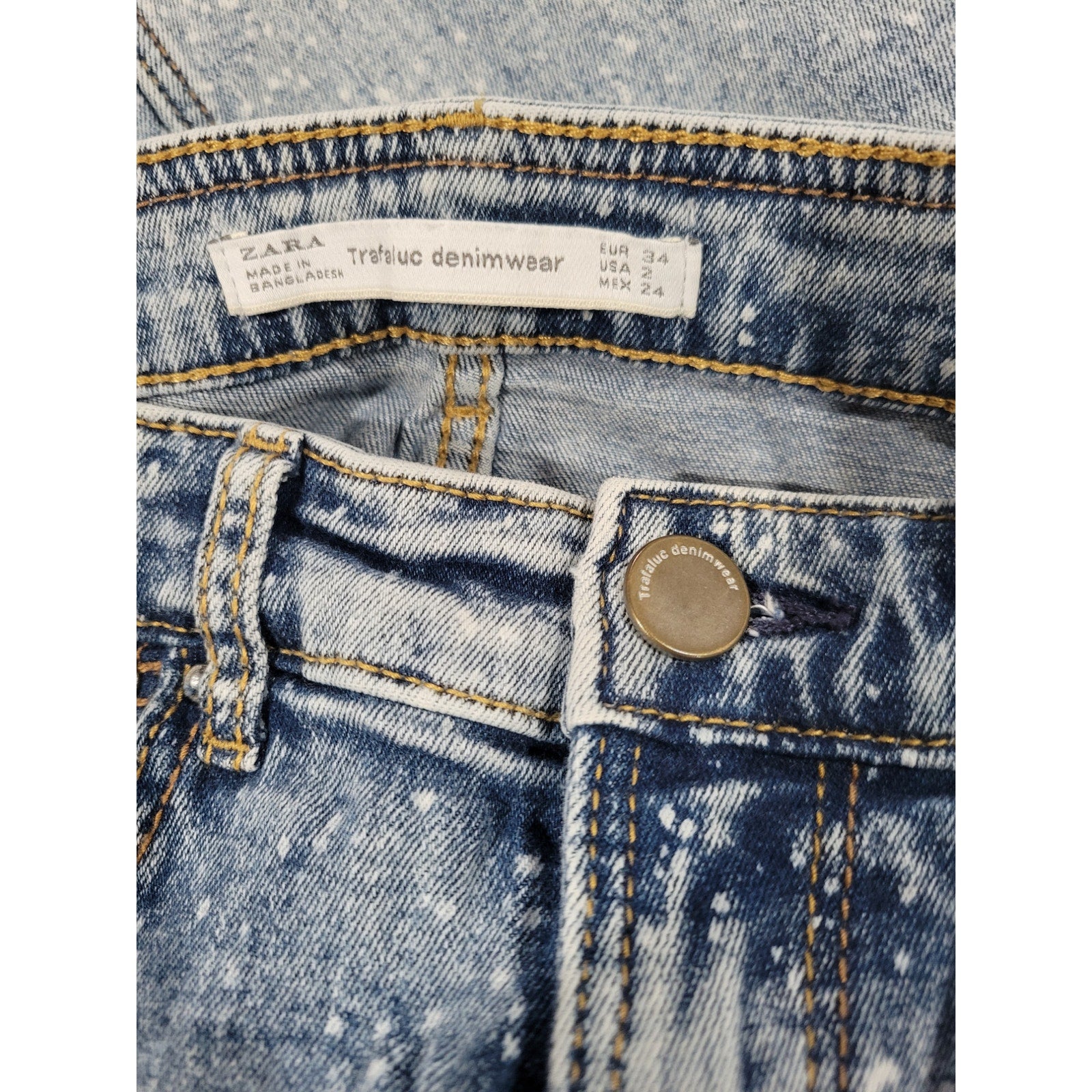 ZARA Trafaluc Acid Wash Skinny Jeans with Frayed Hem – Size 2