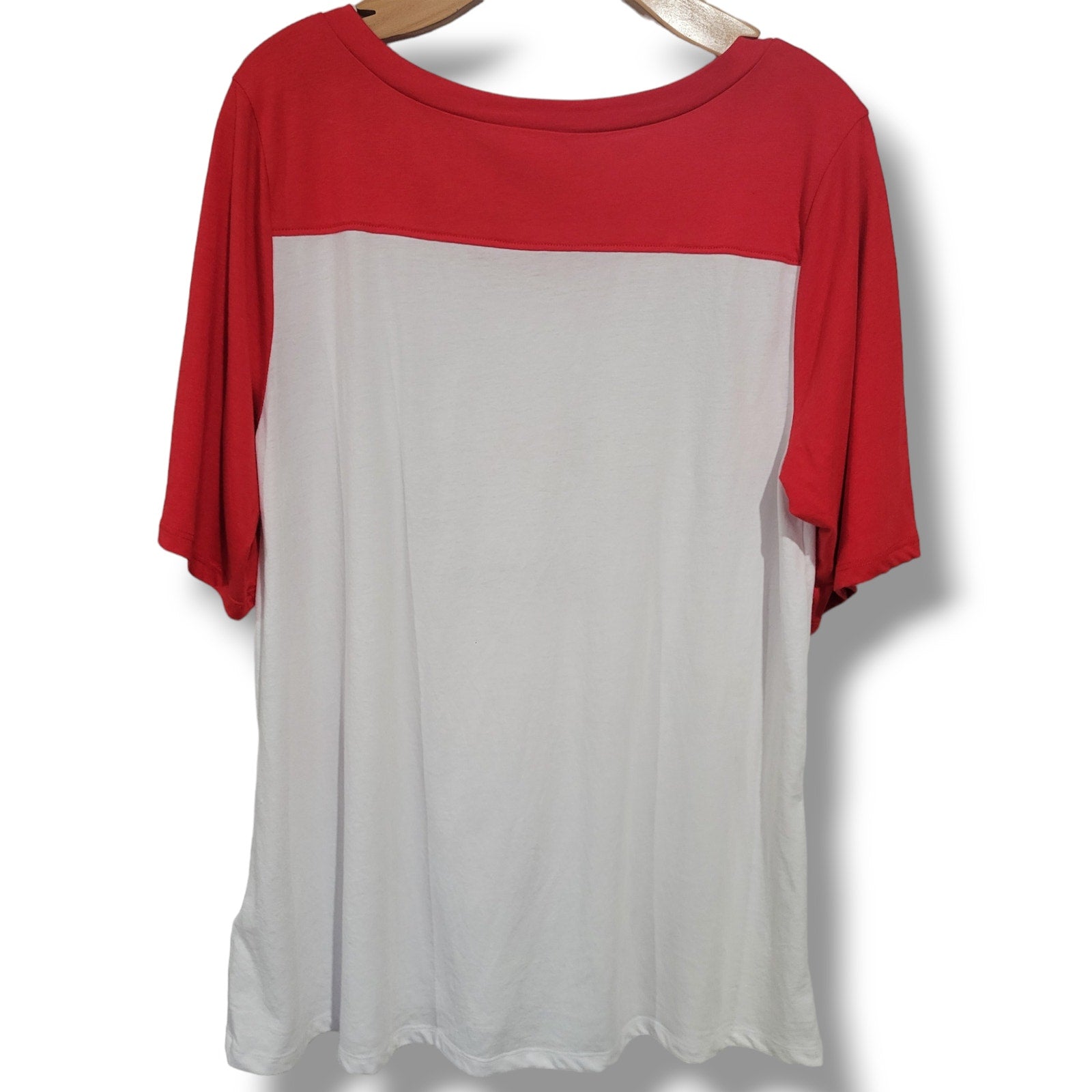 LuLaRoe Women’s Medium Red White Blue Patriotic Graphic Tee “All American Mama”