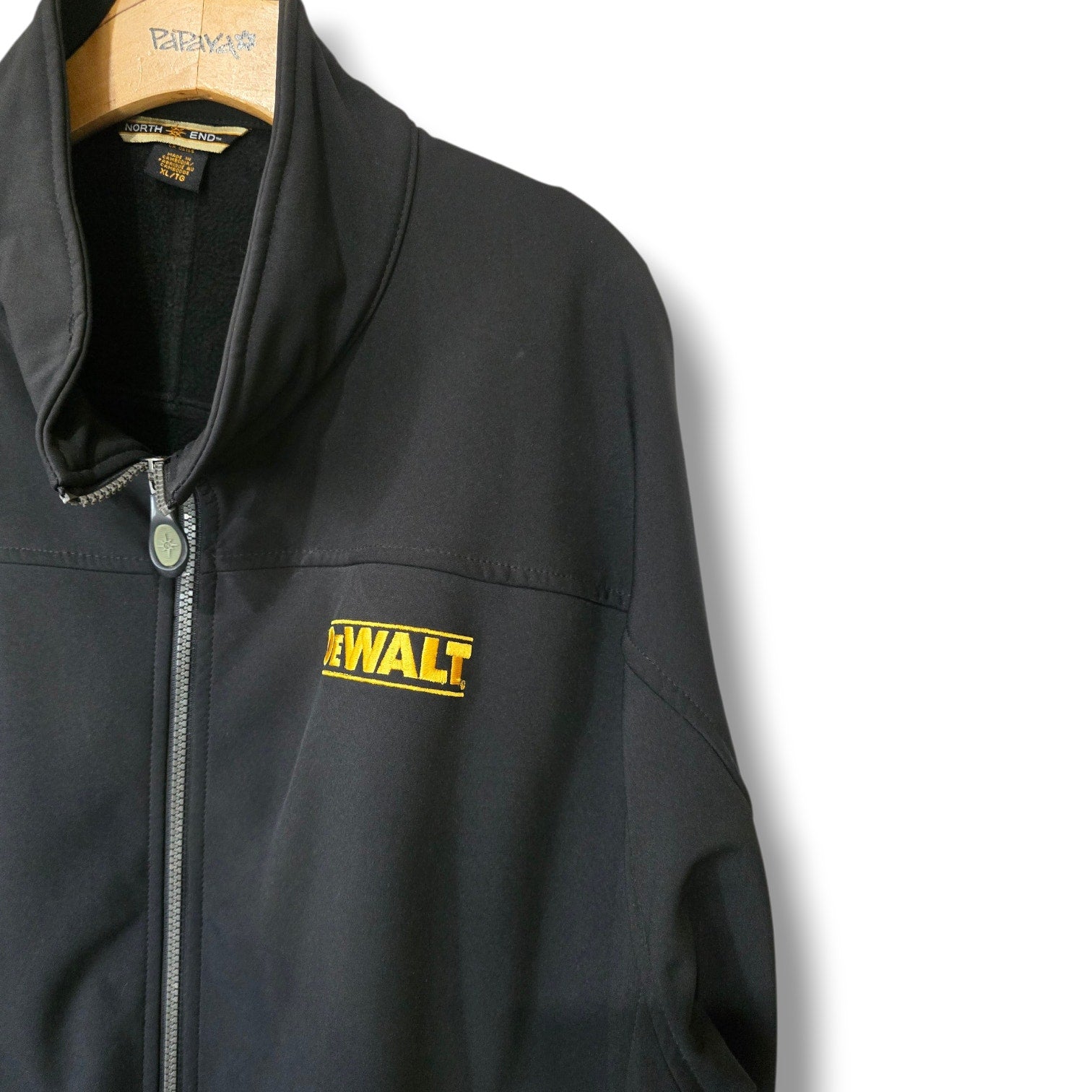 North End DeWalt Men's Embroidered Softshell Jacket XL Black Fleece Lined