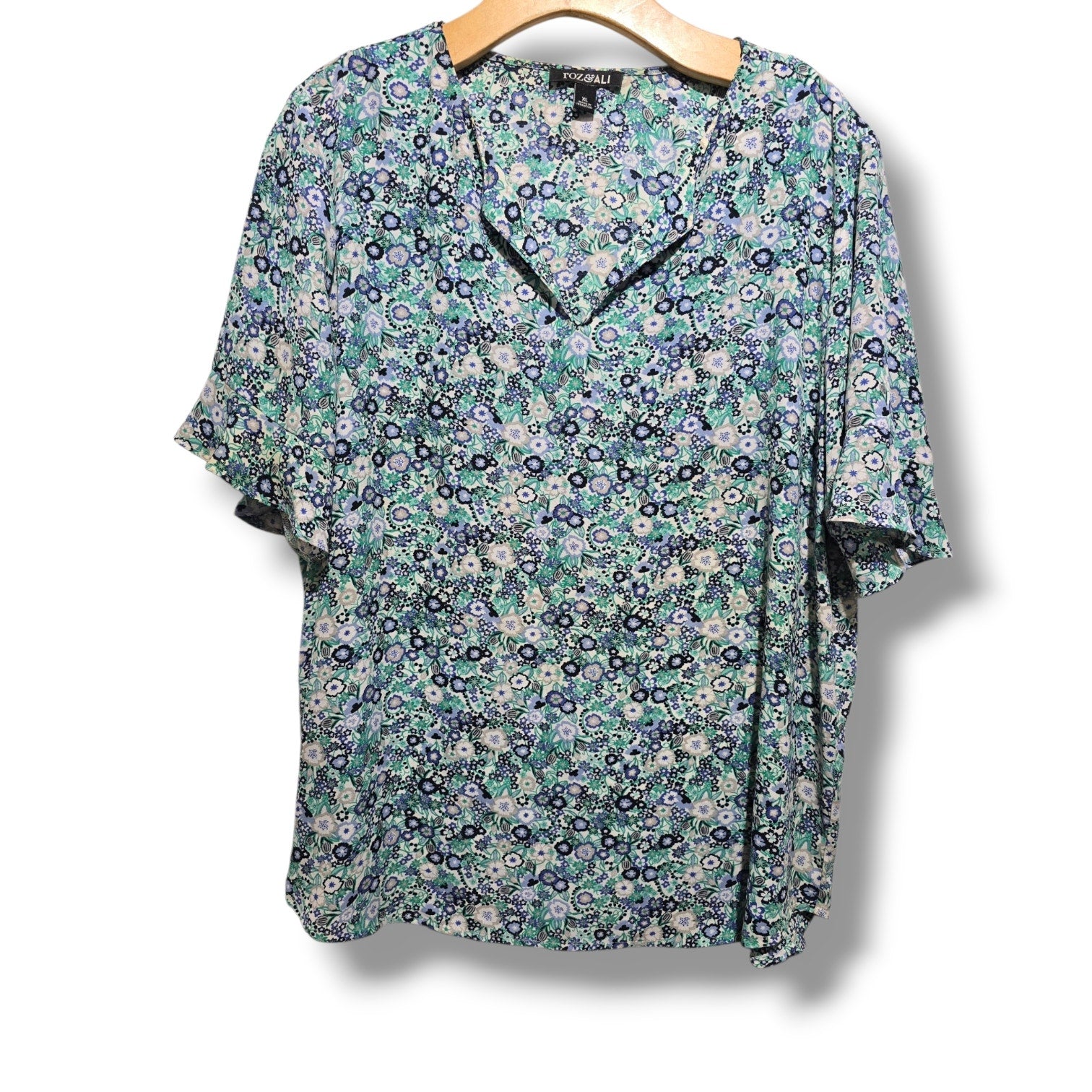 Roz & Ali Women's Size XL Blue Green Floral Flutter Sleeve Blouse Top