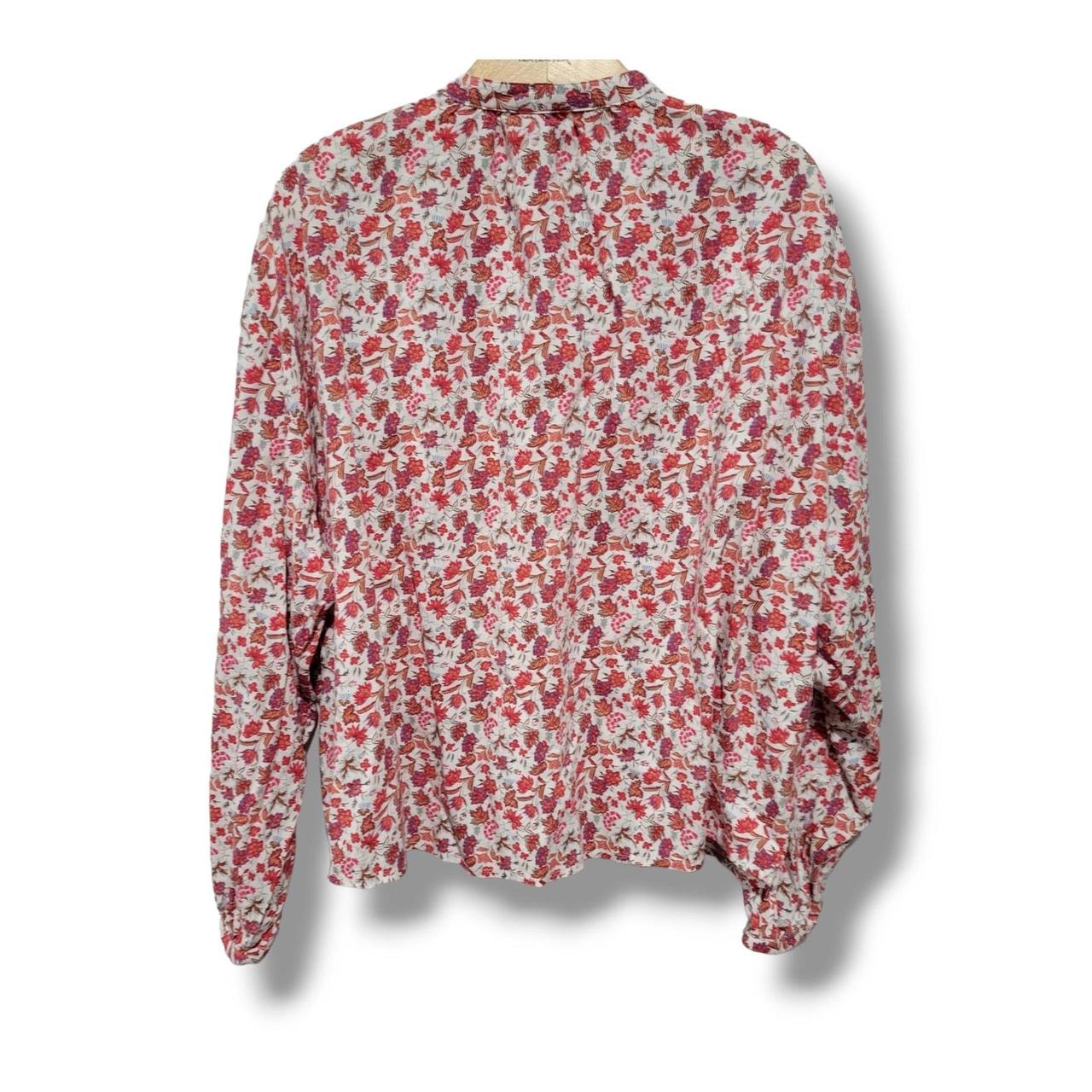 Universal Thread Womens Floral Balloon Sleeve Quarter Button Blouse Medium NWOT