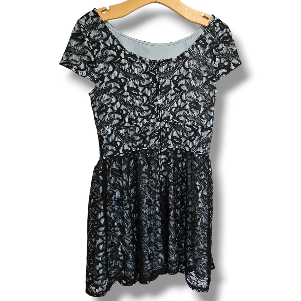 Three Pink Hearts Juniors Black Lace Fit & Flare Dress Blue Lining Size 7