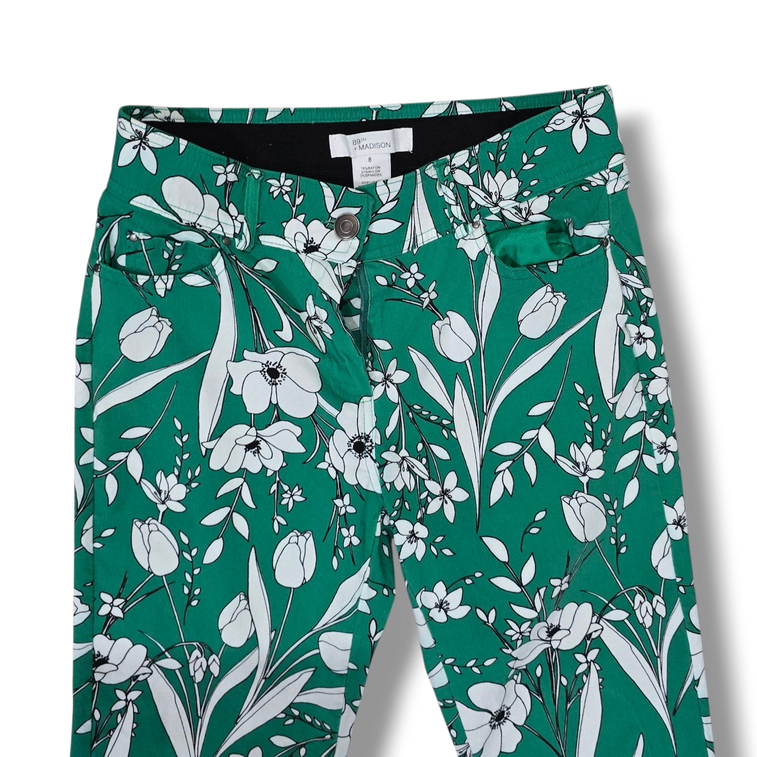 89th & Madison Women’s Green Floral Print Capri Pants – Size 8