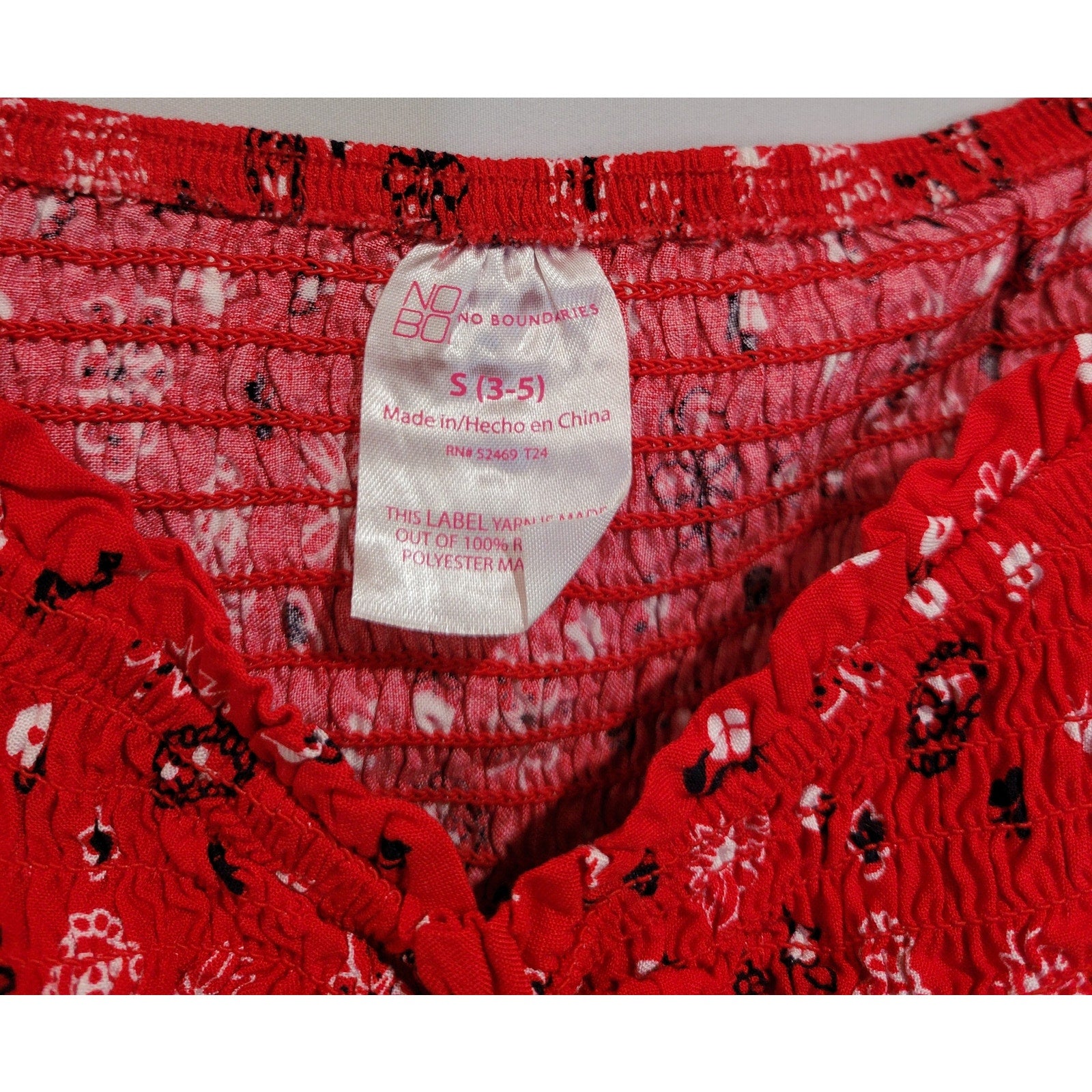 No Boundaries Juniors red bandanna print front twist Smocked short sleeves top