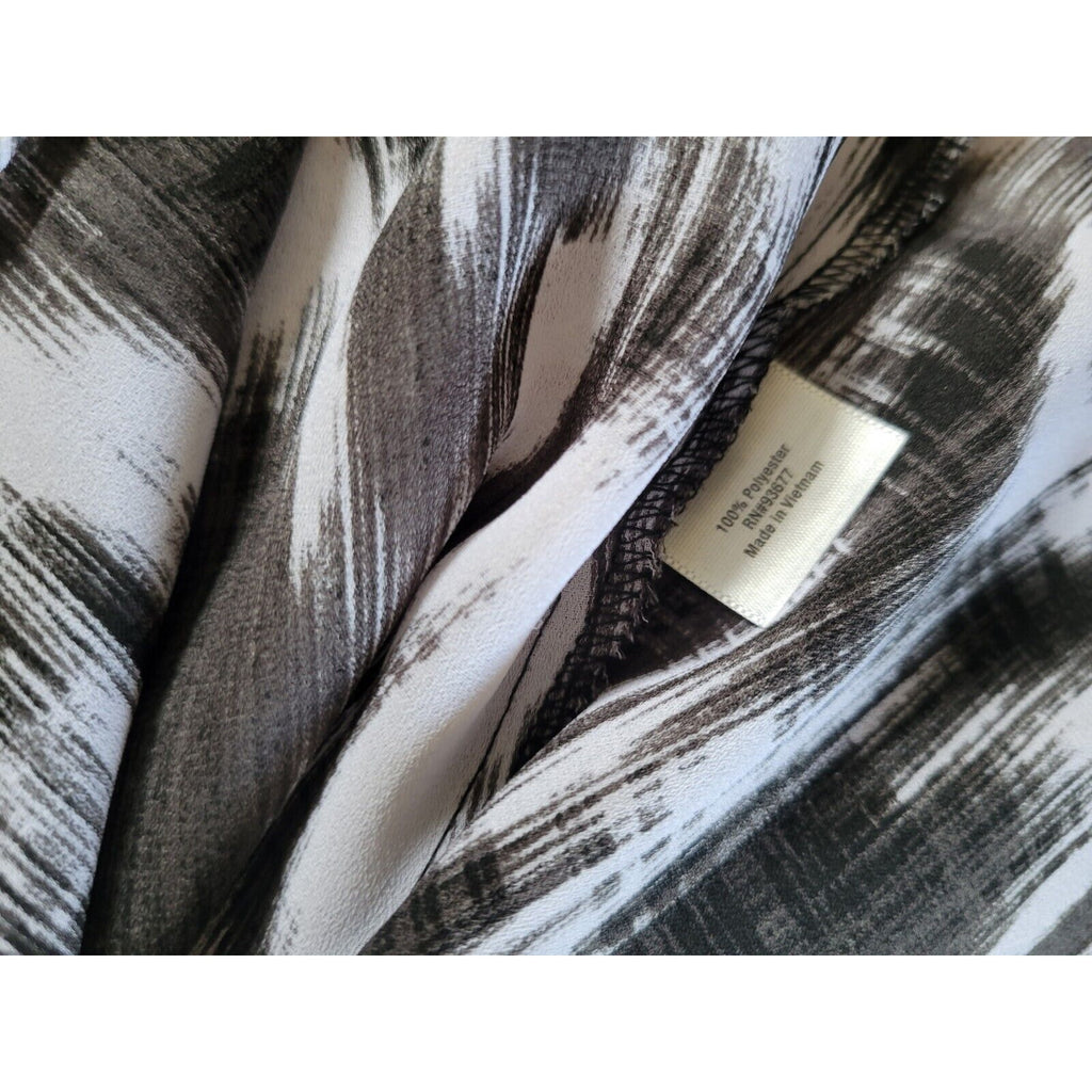 a.n.a A New Approach Black White Abstract Blouse Women’s Small 3/4 Sleeve